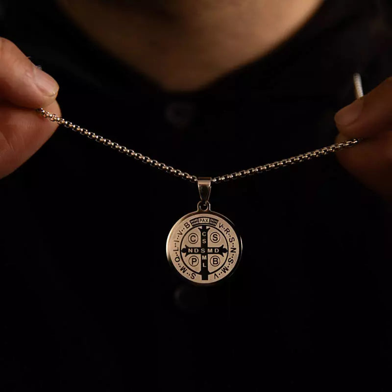 Colar São Bento Masculino e Feminino – Medalha de Proteção Espiritual