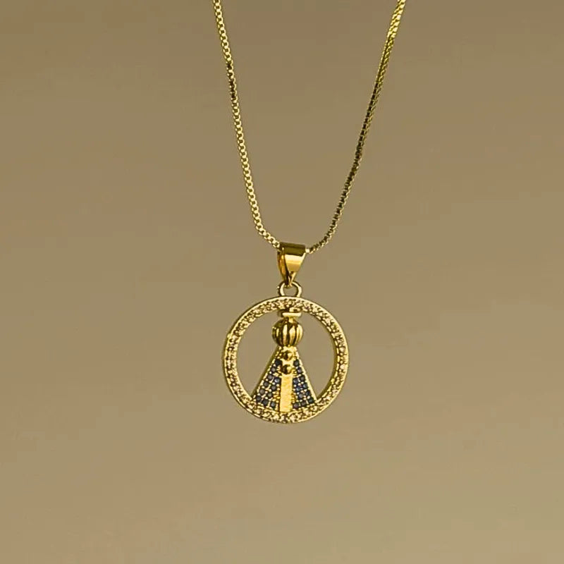 Colar Nossa Senhora Aparecida com Zircônias Ouro – Colar Religioso Feminino Delicado