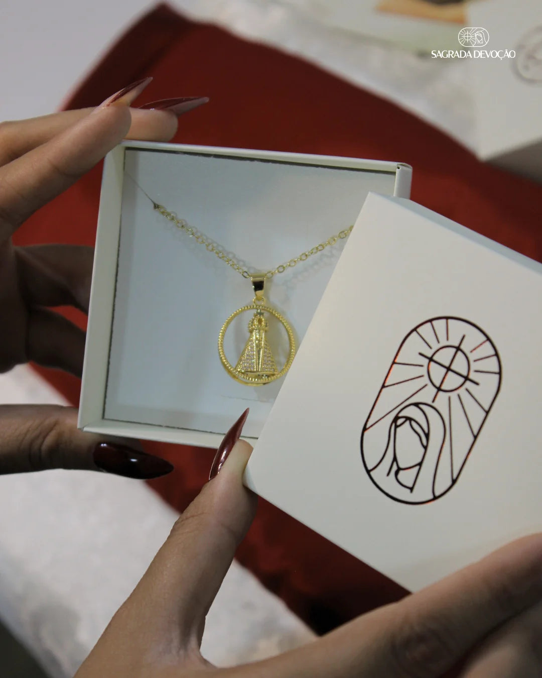 Colar Aura Nossa Senhora Aparecida Dupla Face | Zircônia Premium Ouro 14K