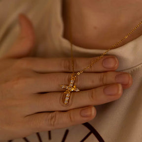 Colar Cruz e Coroa de Cristo – Ouro