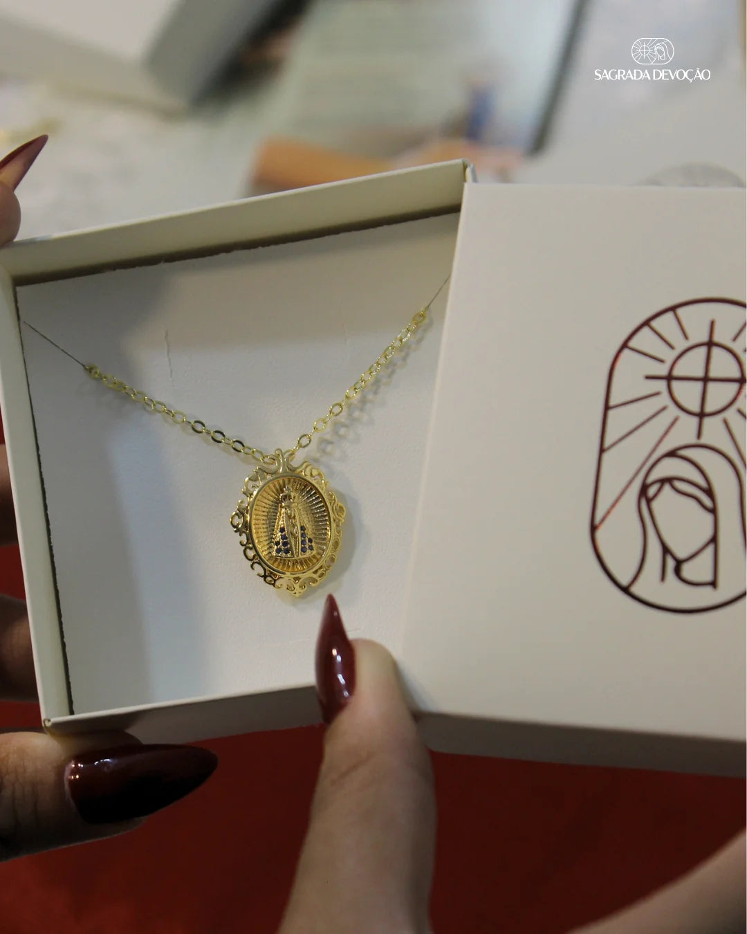 Colar Retrato Nossa Senhora Aparecida - Zircônia Premium Ouro 14K