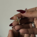 Colar Cruz com Coração Giratório Ouro ou Prata – Pingente Religioso Feminino com Zircônias