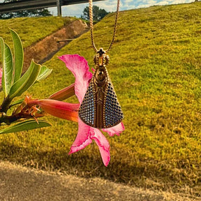 Colar Nossa Senhora Aparecida Clássica com Zircônias Azuis Ouro – Colar Religioso Feminino