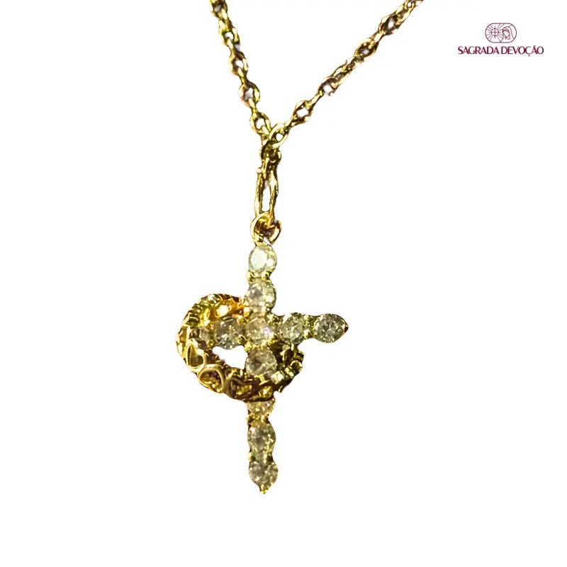 Colar Cruz com Coração Giratório Ouro ou Prata – Pingente Religioso Feminino com Zircônias