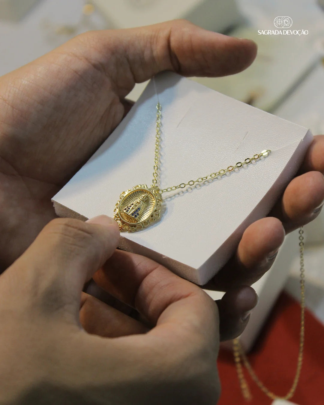 Colar Retrato Nossa Senhora Aparecida - Zircônia Premium Ouro 14K