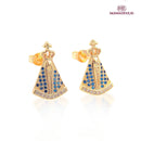 Brinco Nossa Senhora Aparecida com Zircônias Azuis Ouro 14k – Brinco Religioso Feminino Delicado