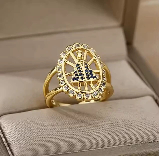 Anel Nossa Senhora Aparecida Ajustável Ouro 14k – Anel Religioso Feminino com Zircônias