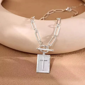 Colar Medalha de Cruz Cristã – Símbolo de Fé e Salvação Masculino e Feminino